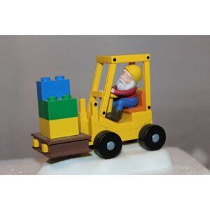 Dept 56 North Pole Village - Lego Brick Lift